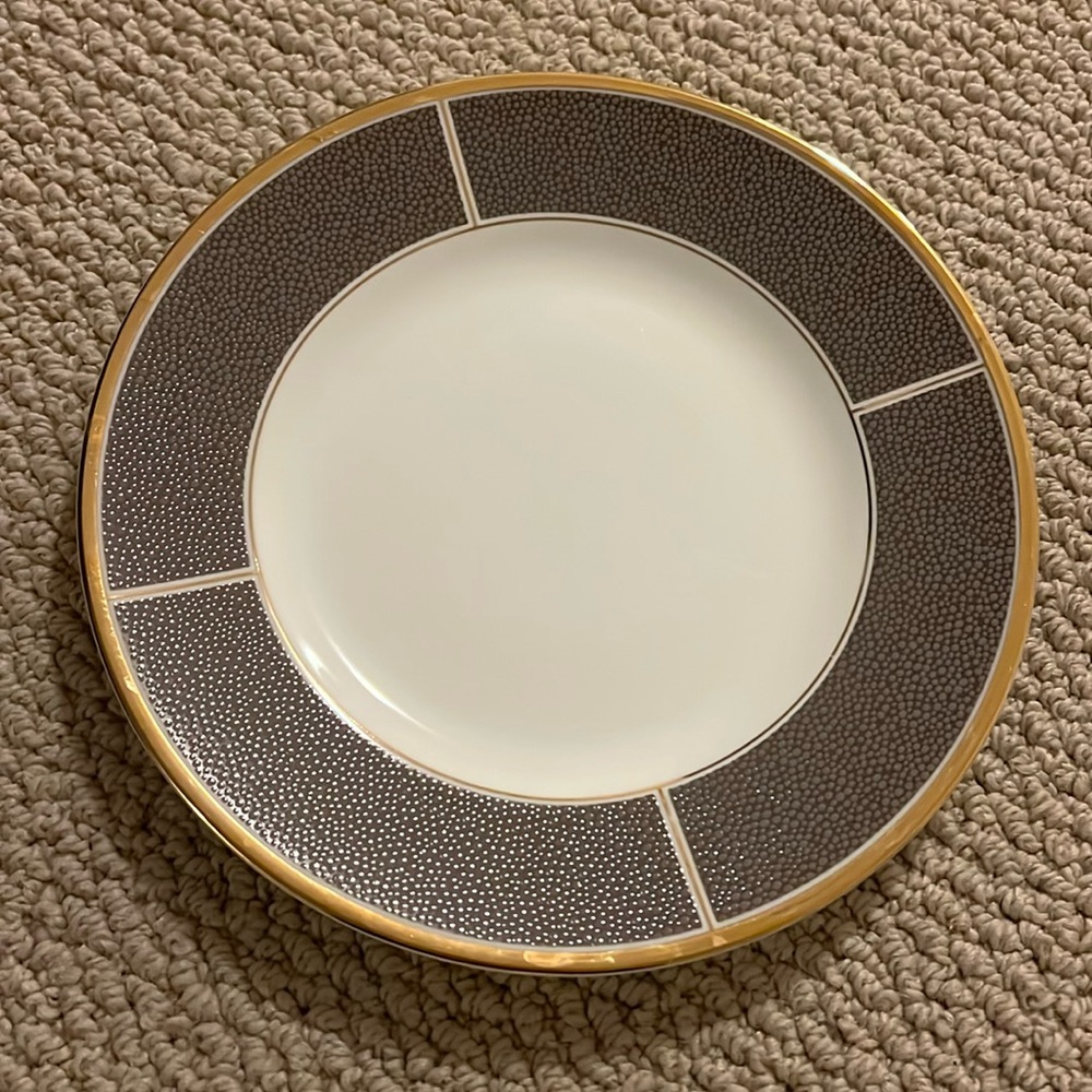 Wedgwood Shagreen Cocoa 8inch plate